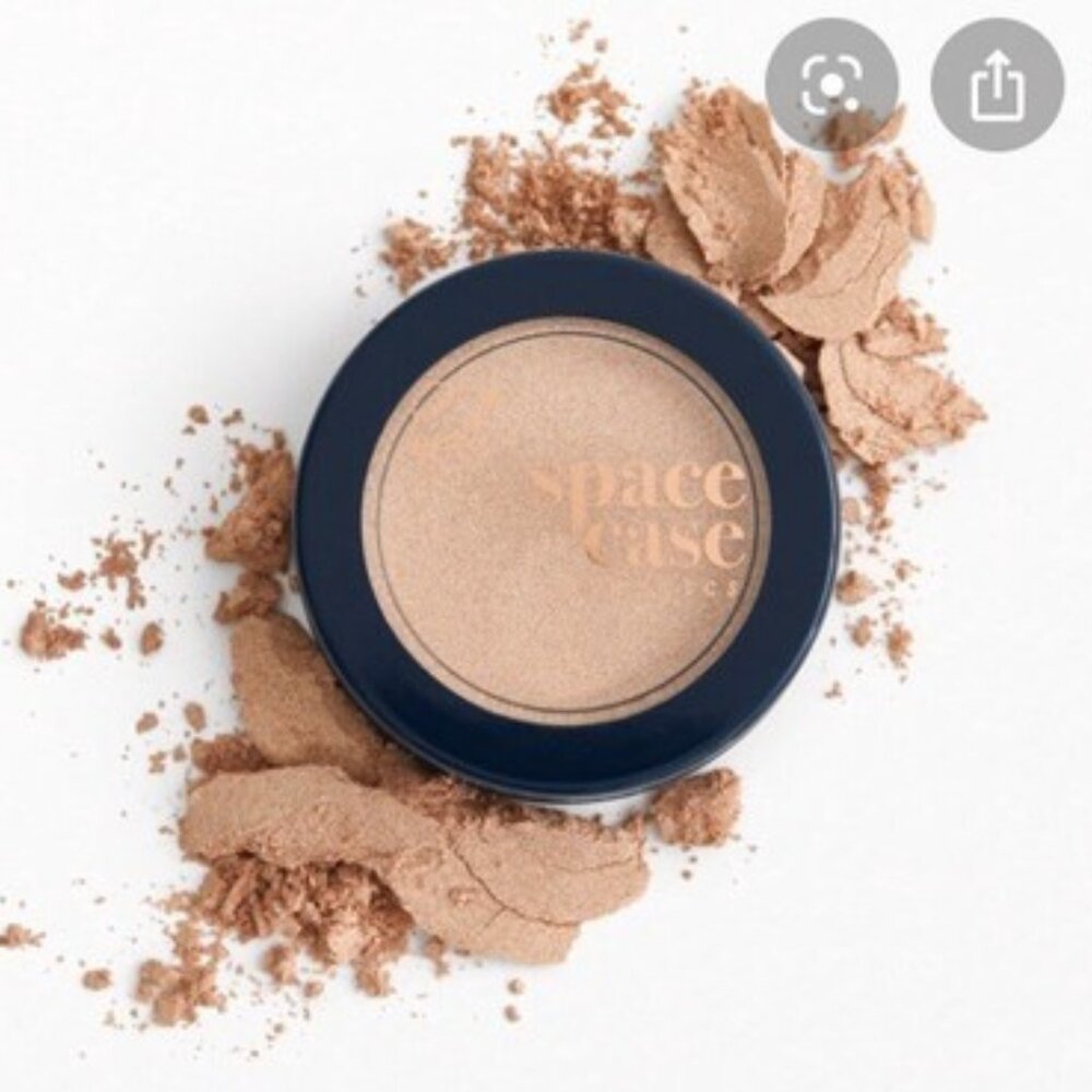 3/$15~Space Case Highlighter